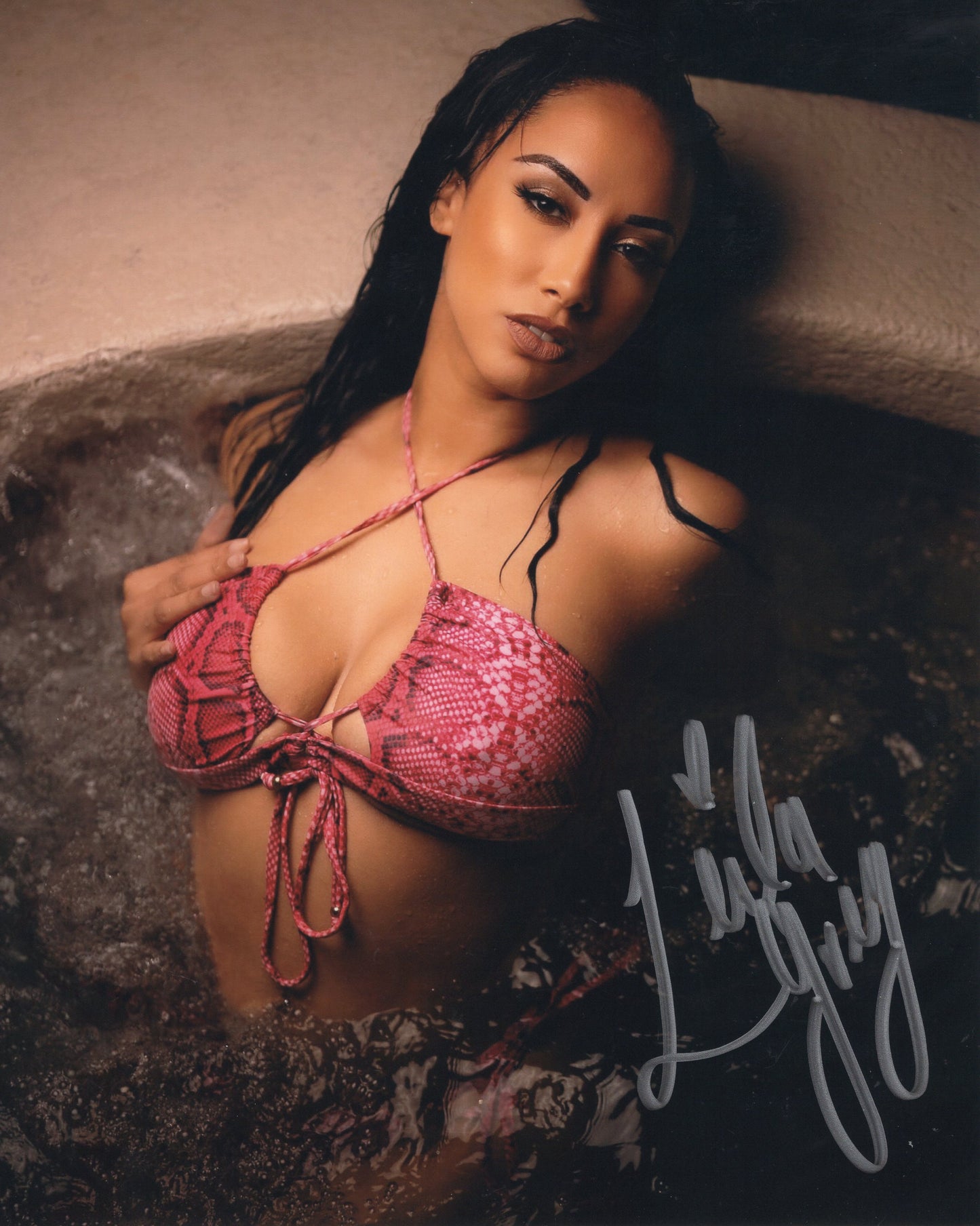 Leila Grey 8x10 AEW Autographed signed photo! Sexy Hot