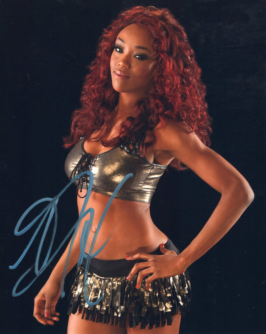 Alicia Fox (8x10) WWE photo signed auto autographed