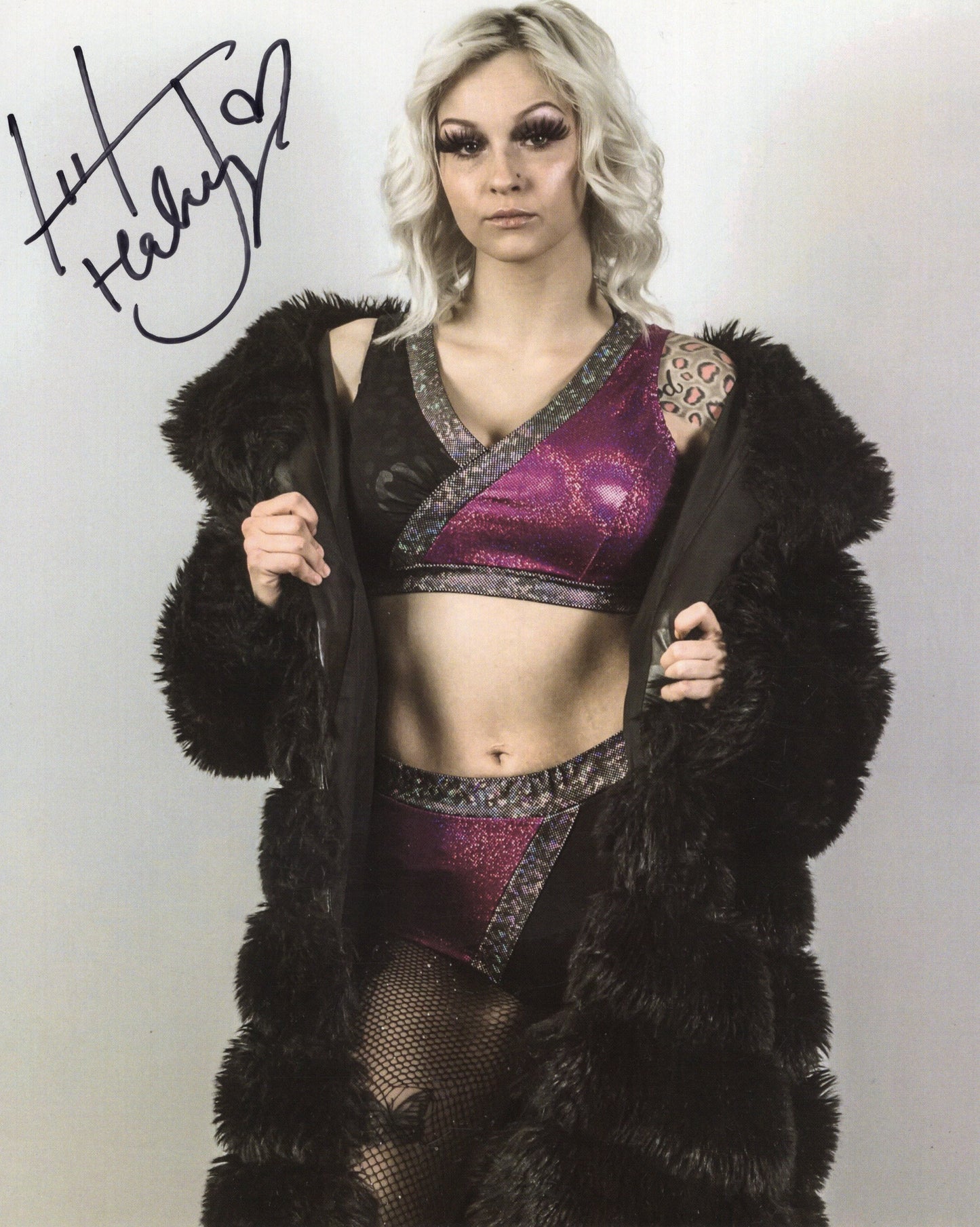 Hollyhood Haley J (8x10) OVW WOW AEW photo signed auto autographed