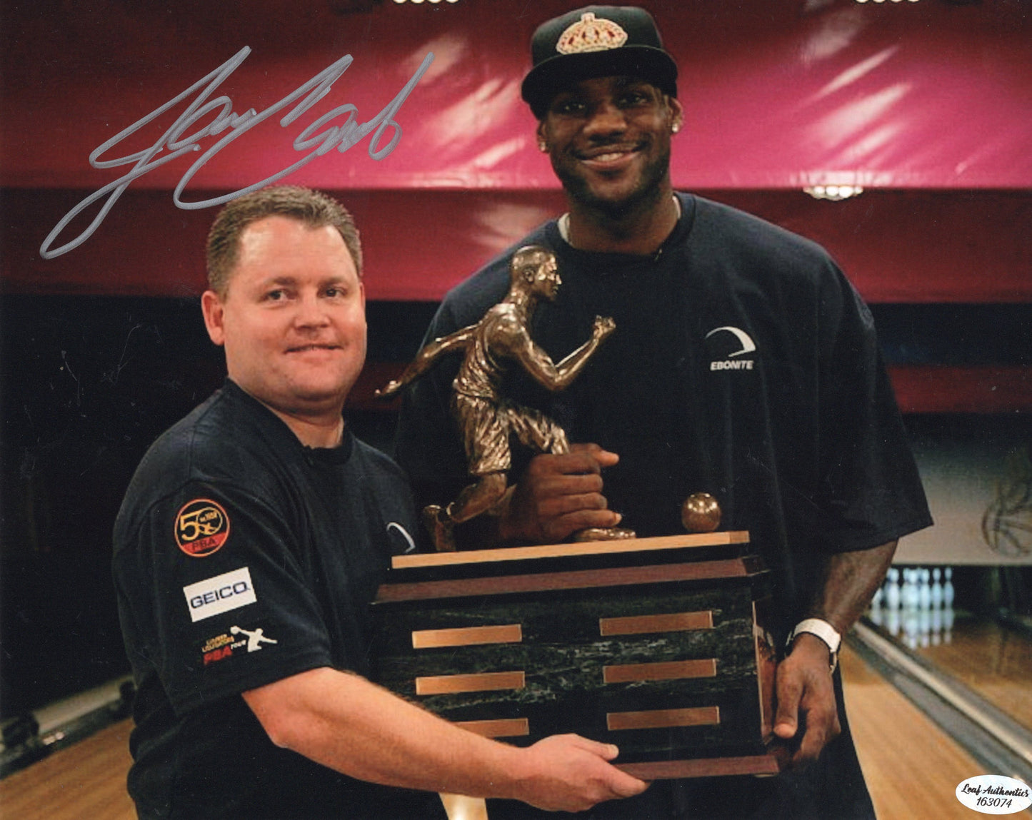 Jason Couch celebrity bowler (8x10) photo signed auto autographed LEAF COA