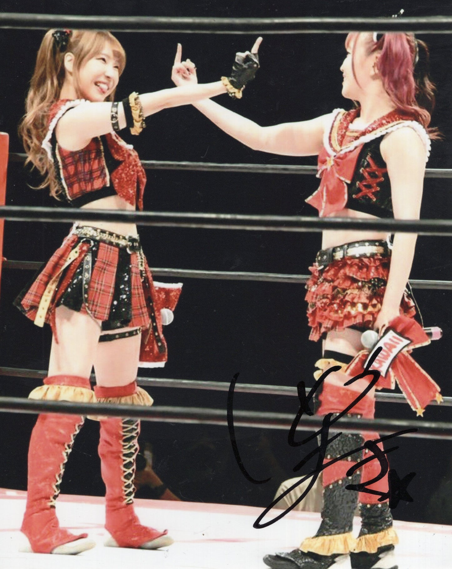 Maki Itoh (8x10) - GCW AEW Stardom photo signed auto autographed
