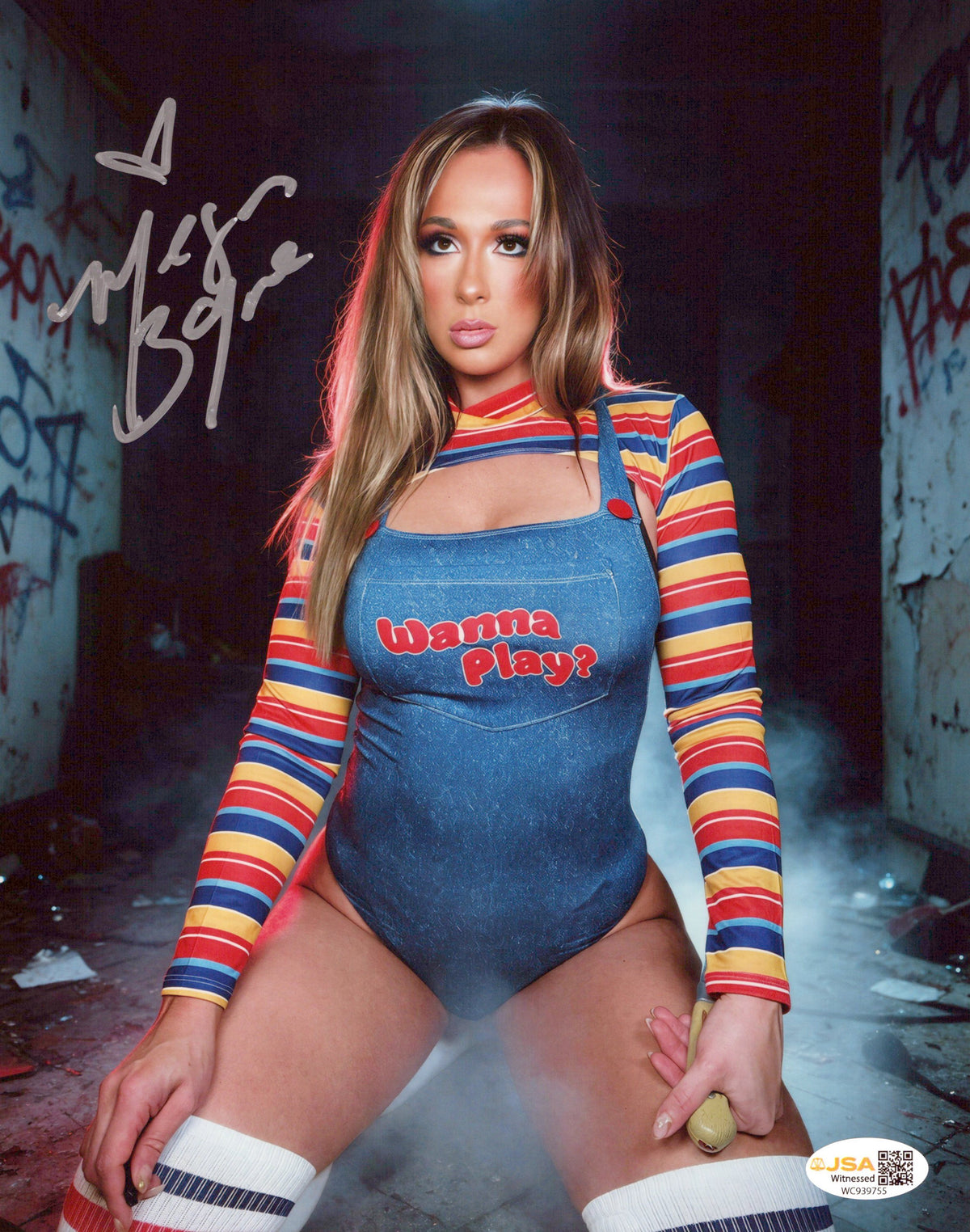 Megan Bayne (metallic 8x10 photo) FUNHOUSE JSA COA AEW autographed