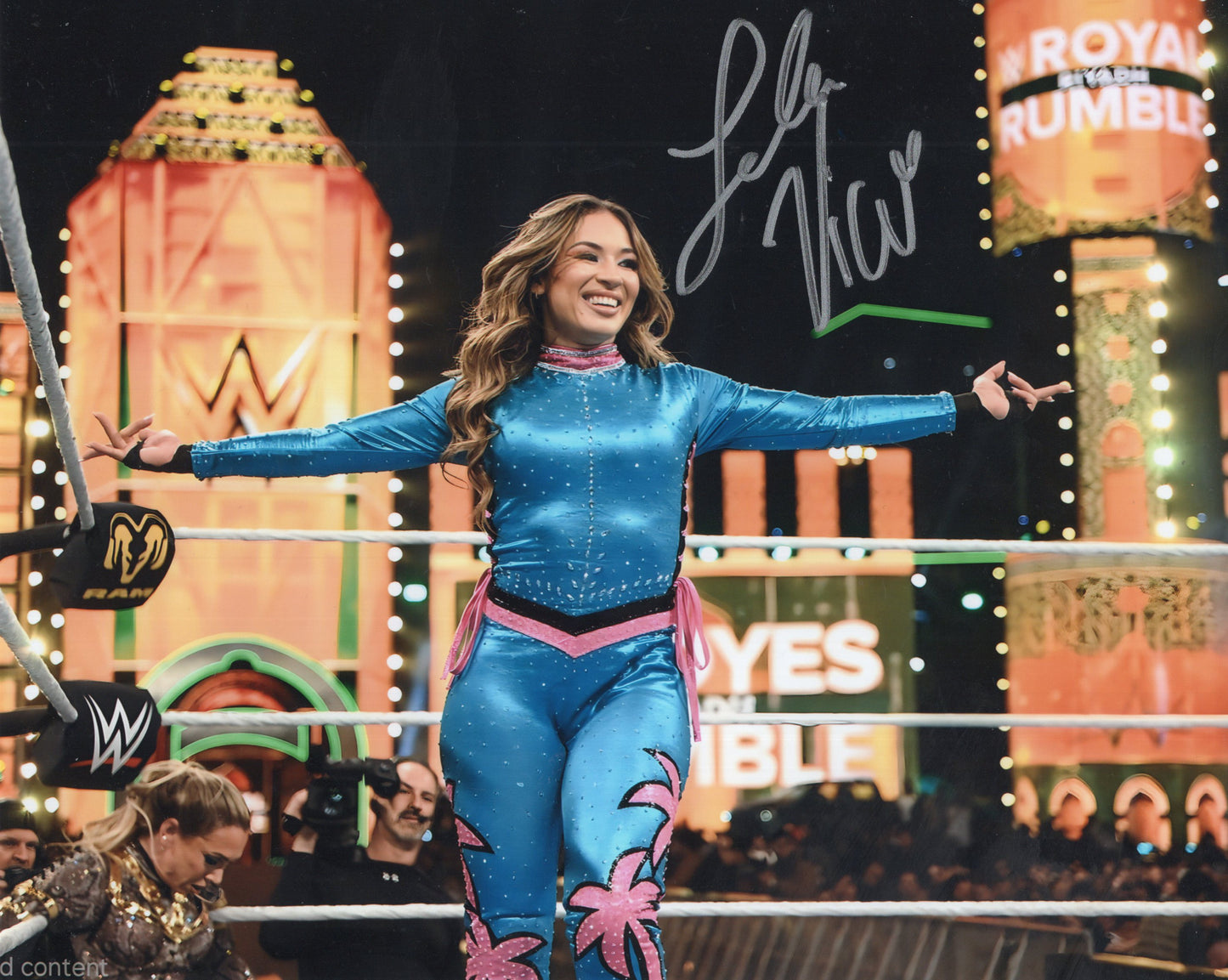 Lola Vice (8x10) WWE NXT photo signed auto autographed