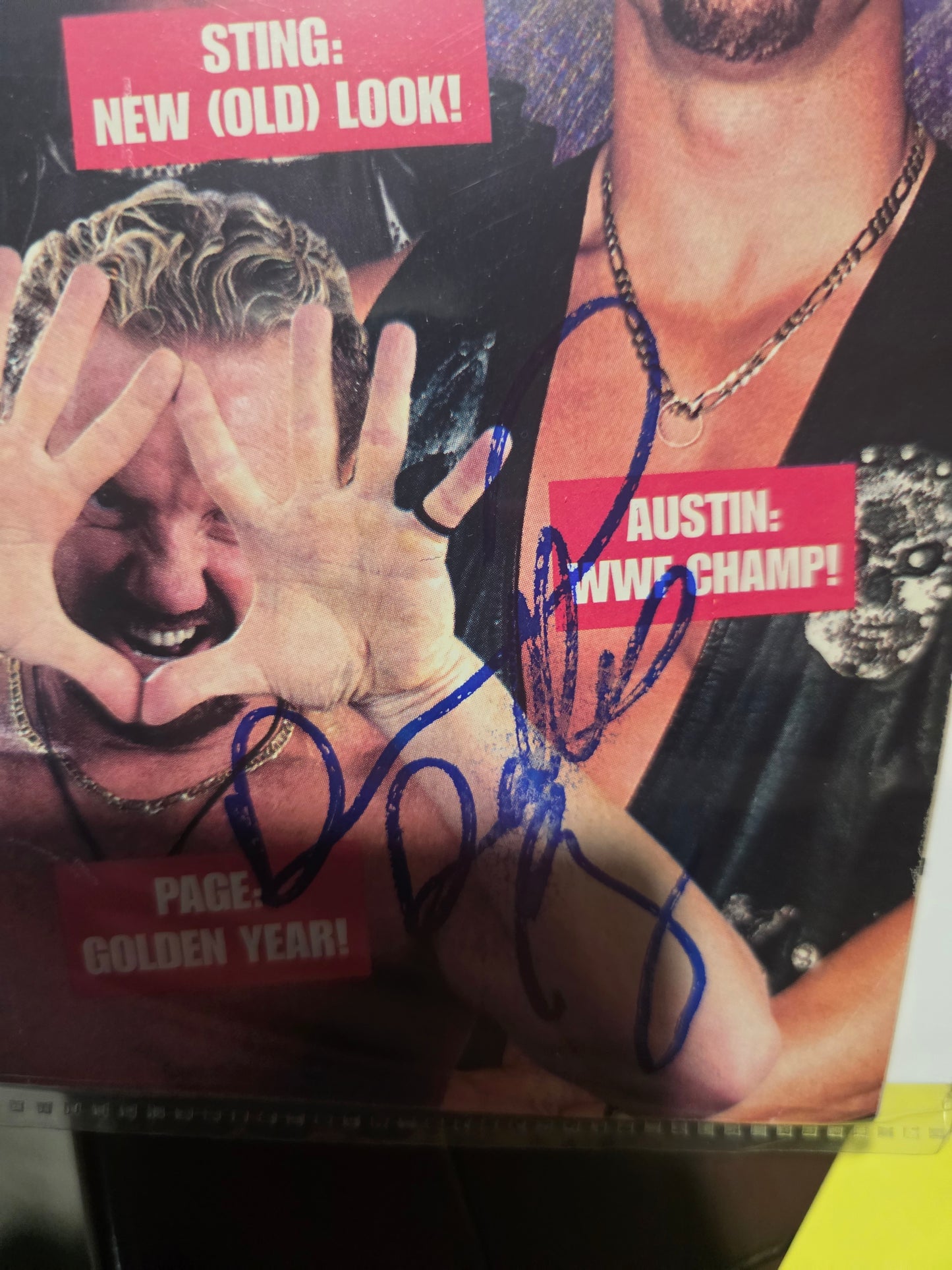 Diamond Dallas Page DDP (full magazine) beckett COA signed on cover autographed