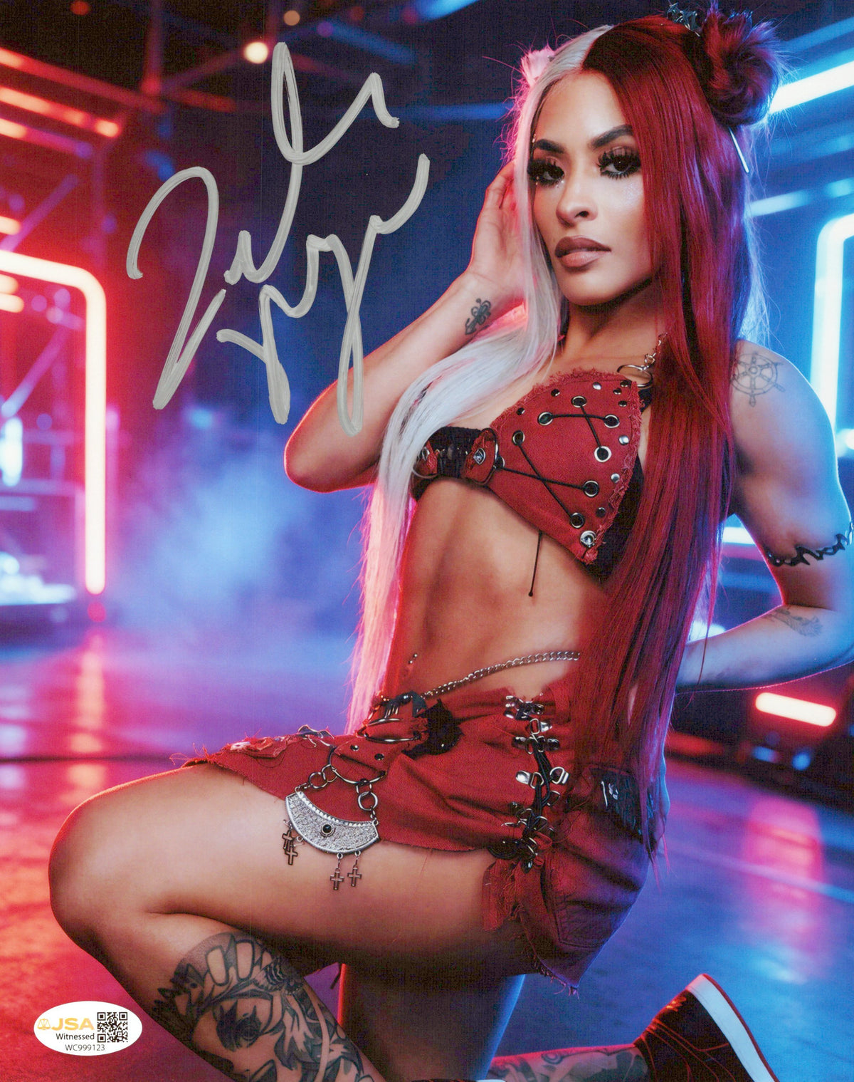 Zelina Vega Xenia Thea Trinidad (metallic 8x10 photo) JSA COA FUNHOUSE WWE autographed