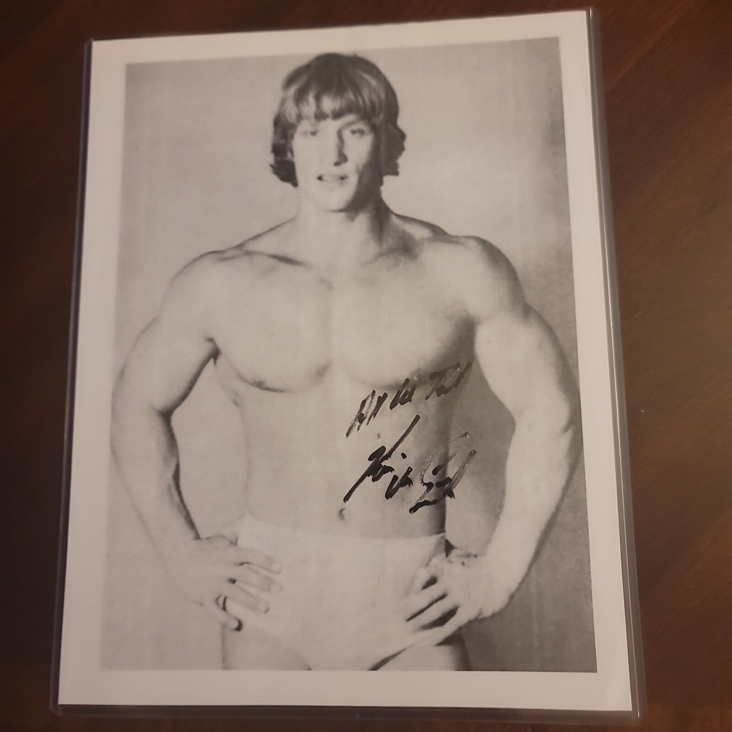 Kevin Von Eric 8.5x11 photo signed auto autographed