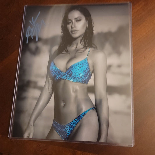 Aliyah (8x10 metallic photo) signed auto autographed