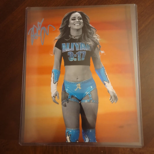 Aliyah 8x10 (metallic photo) signed auto autographed