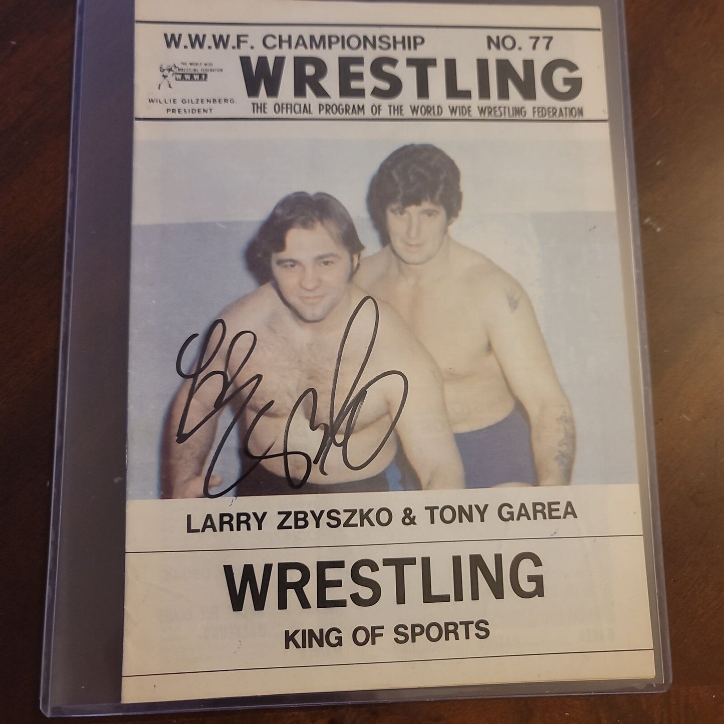 Larry zbyszko signed full program photo signed auto autographed