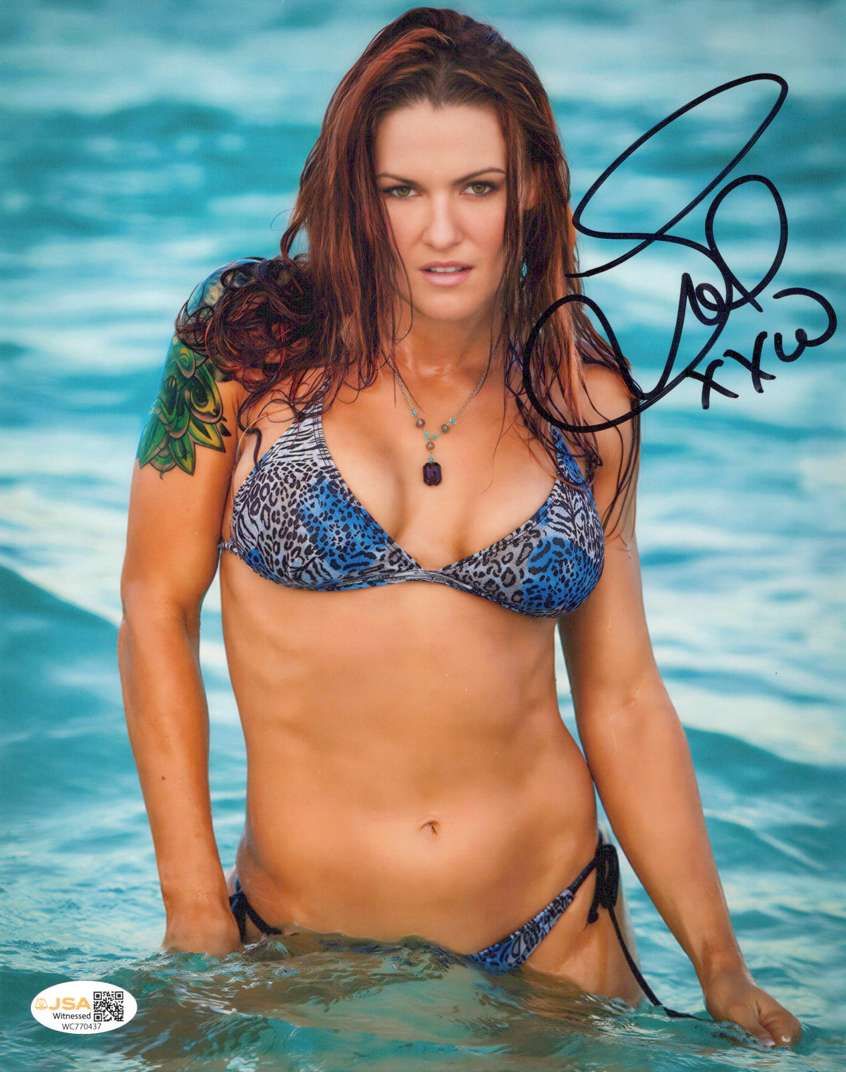 Lita (8x10 Metallic) JSA WWF WWE SEXY photo signed auto autographed
