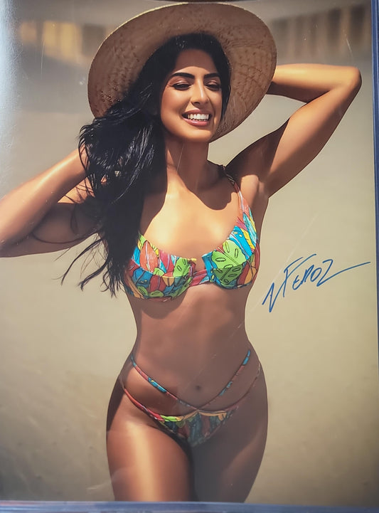 Valentina Feroz (11x14) Autograph signed Photo WWE NXT brazil Diva Sexy auto