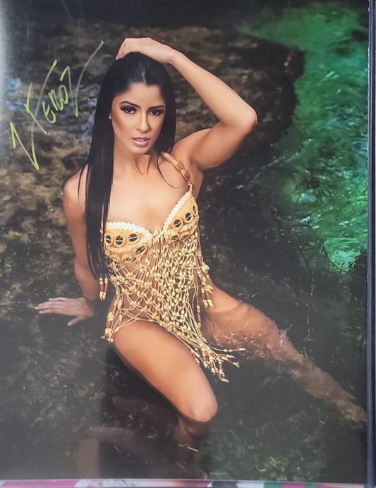 Valentina Feroz (11x14) Autograph signed Photo WWE NXT brazil Diva Sexy auto