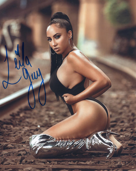 Leila Grey 8x10  AEW Autographed signed photo! Sexy Hot