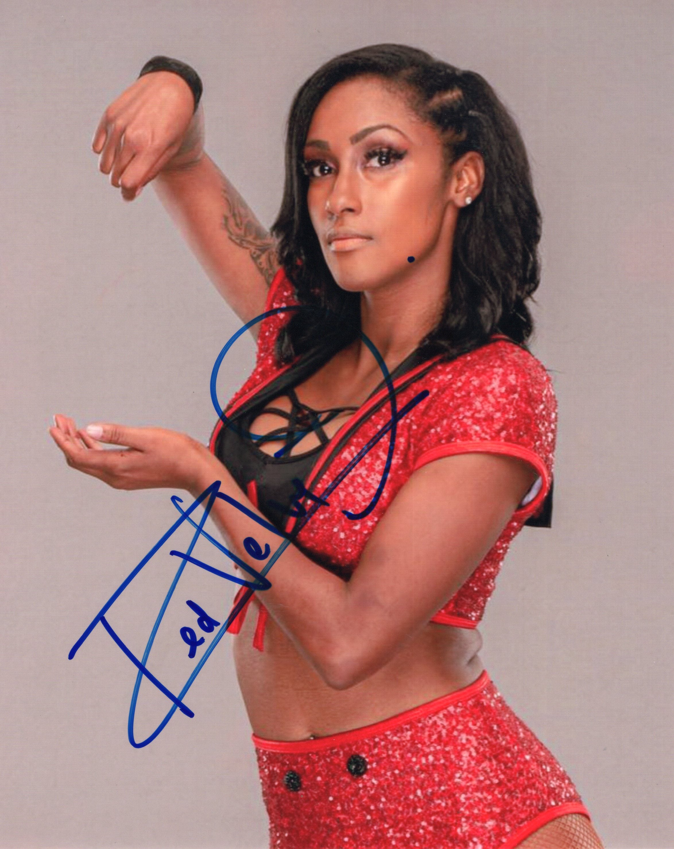 Lot Autographes WWE AEW Lot De 8 Autographes Signés à La Main Lot Autographes WWE AEW Lot De 8 Autographes Signés à La Main