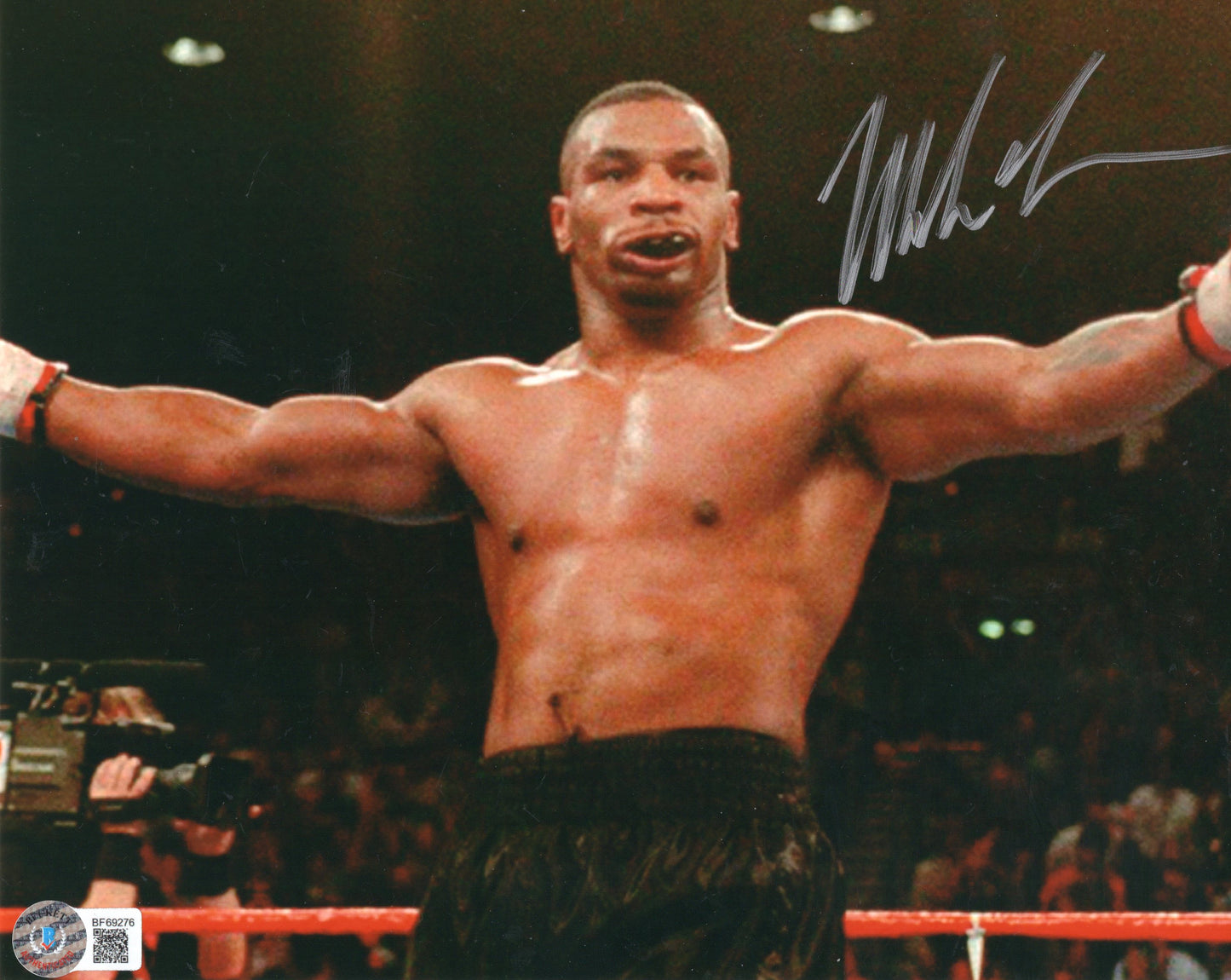 Mike Tyson (8x10 photo) BAS Beckett COA signed autographed celebrity boxer