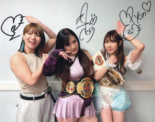 MIzuki Rika Tatsumi Yuka Sakazaki 8x10 photo signed auto autograph TJPW