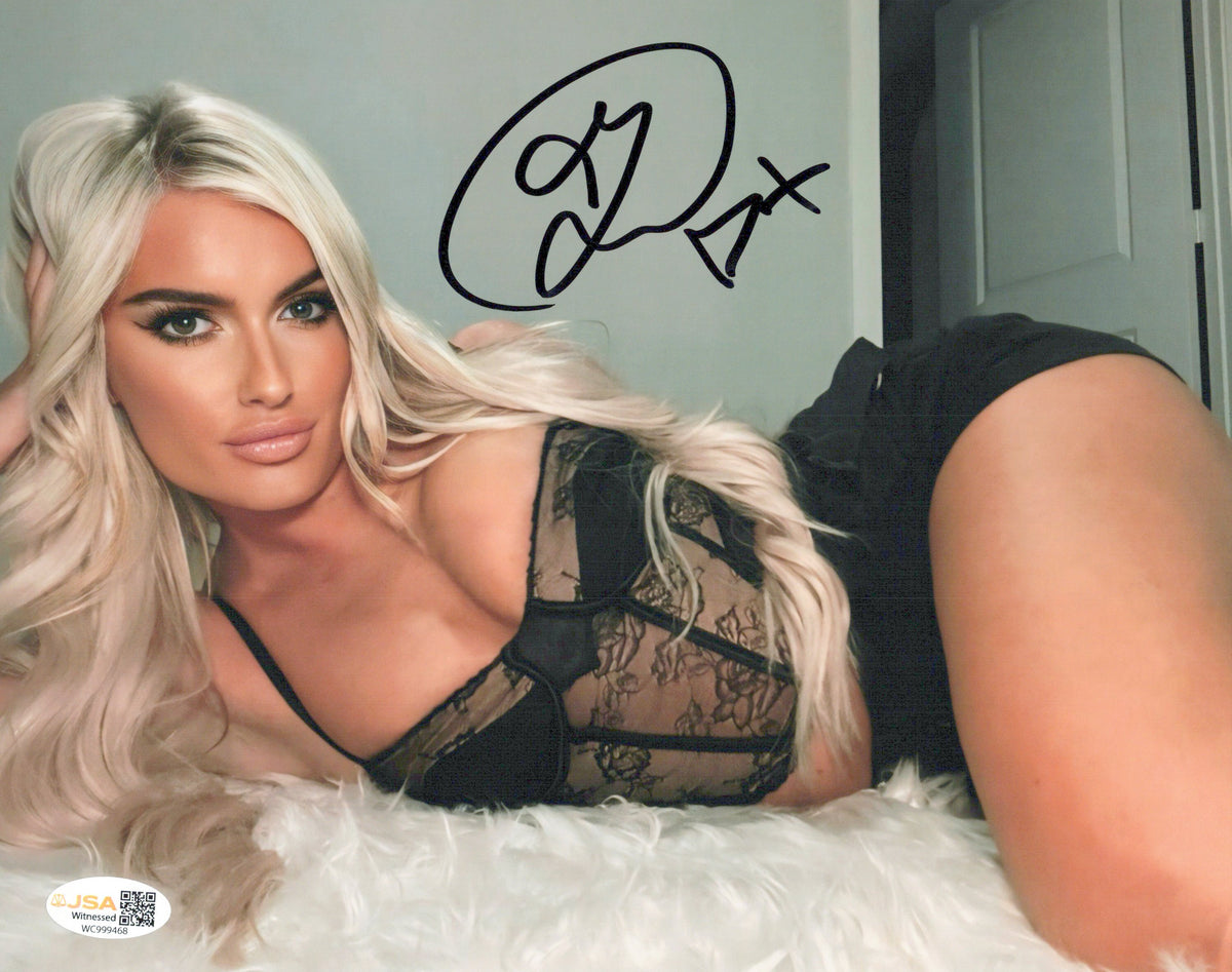 Blake Monroe Mariah May (metallic 8x10) photo signed auto autographed AEW WWE JSA COA