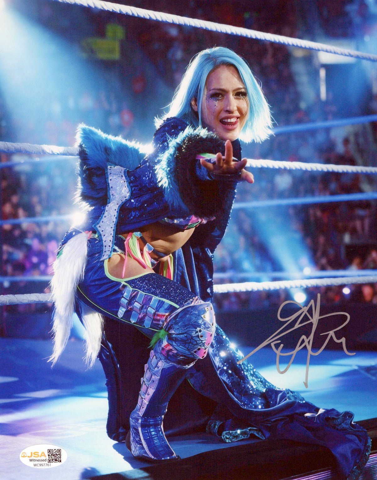Giulia (metallic 8x10 photo) JSA COA FUNHOUSE METALLIC WWE autographed