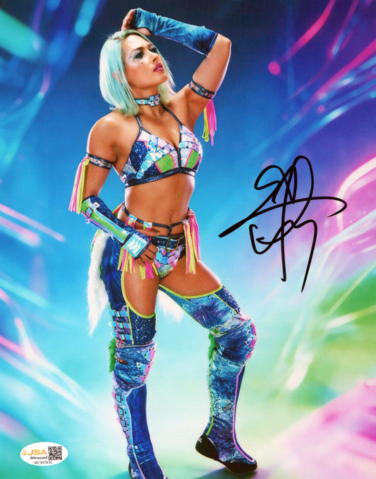 Giulia (metallic 8x10 photo) JSA COA FUNHOUSE METALLIC WWE autographed
