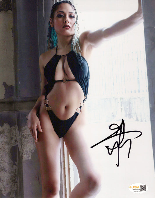Giulia (metallic 8x10 photo) JSA COA FUNHOUSE METALLIC WWE autographed