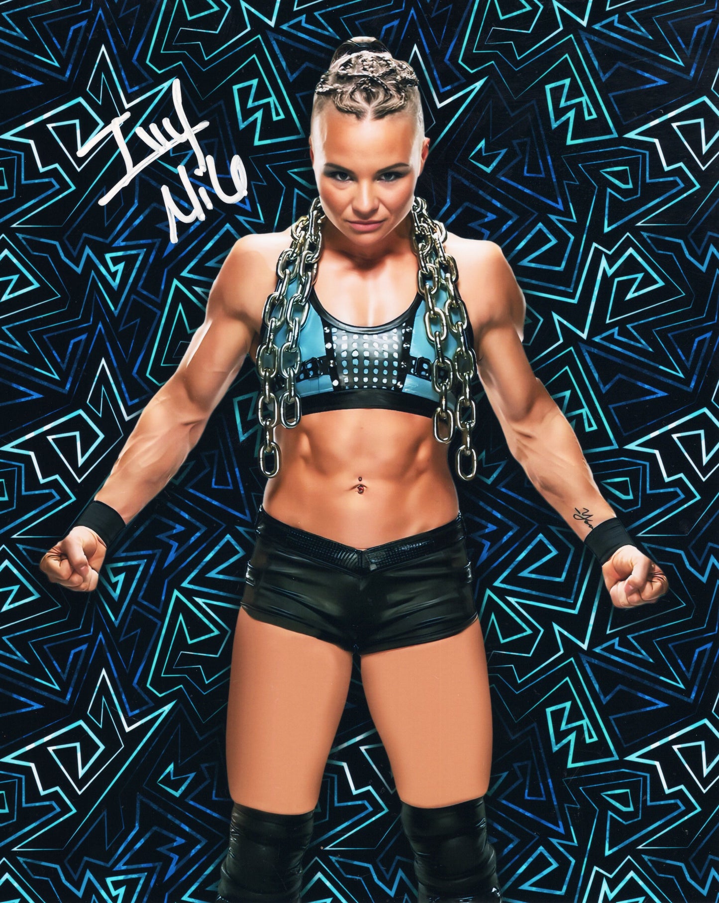 Ivy Nile (8x10) WWE NXT Autograph Auto Photo signed metallic