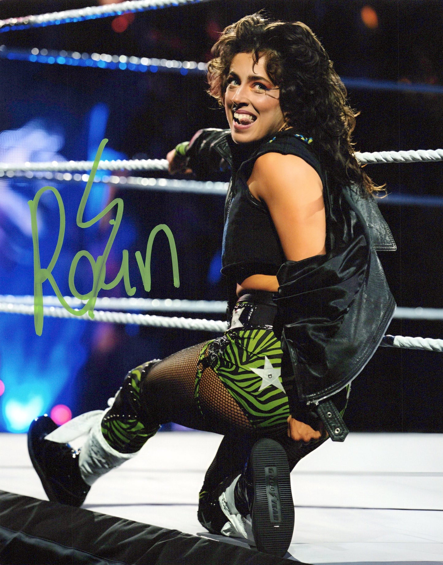Lizzy Rain (8x10) WWE NXT photo signed auto autographed