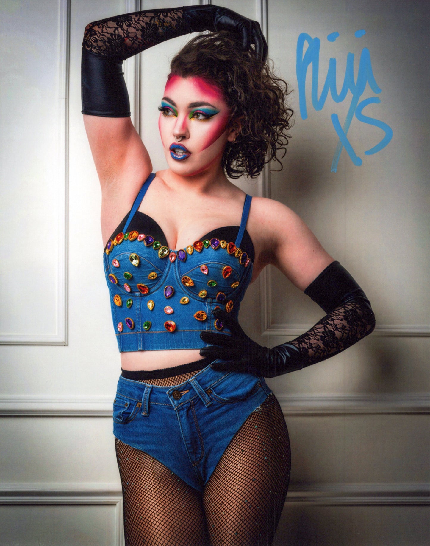 Nixi XS (8x10 photo) AEW ROH GCW signed autographed