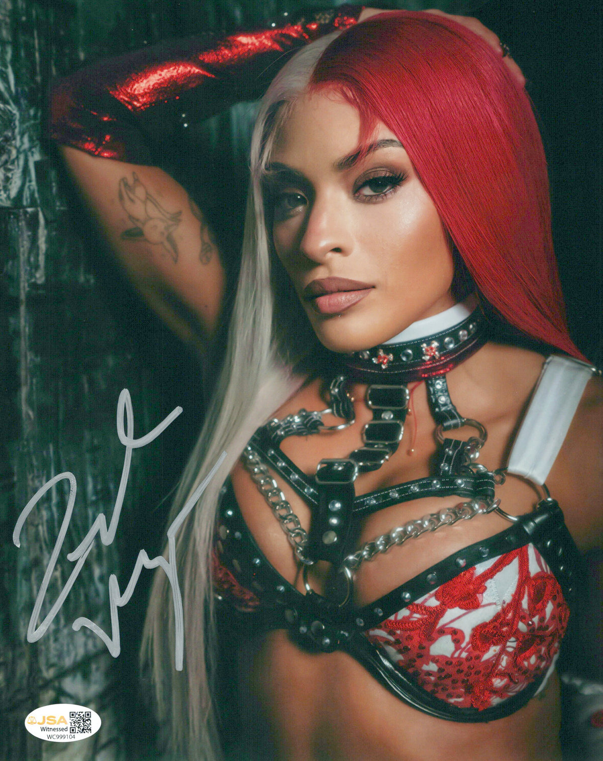 Zelina Vega Xenia Thea Trinidad (metallic 8x10 photo) JSA COA FUNHOUSE WWE autographed