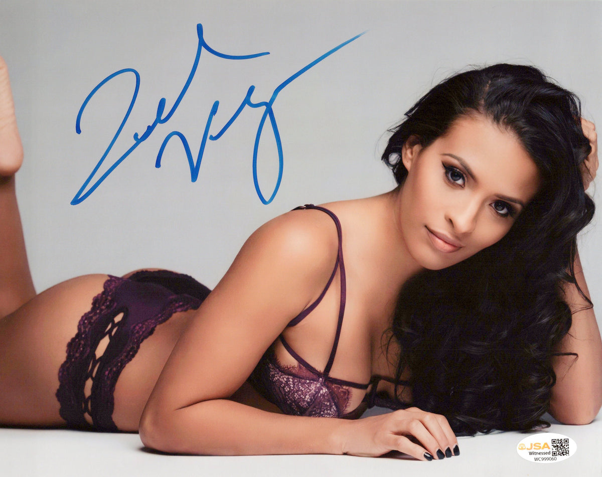 Zelina Vega Xenia Thea Trinidad (metallic 8x10 photo) JSA COA FUNHOUSE WWE autographed